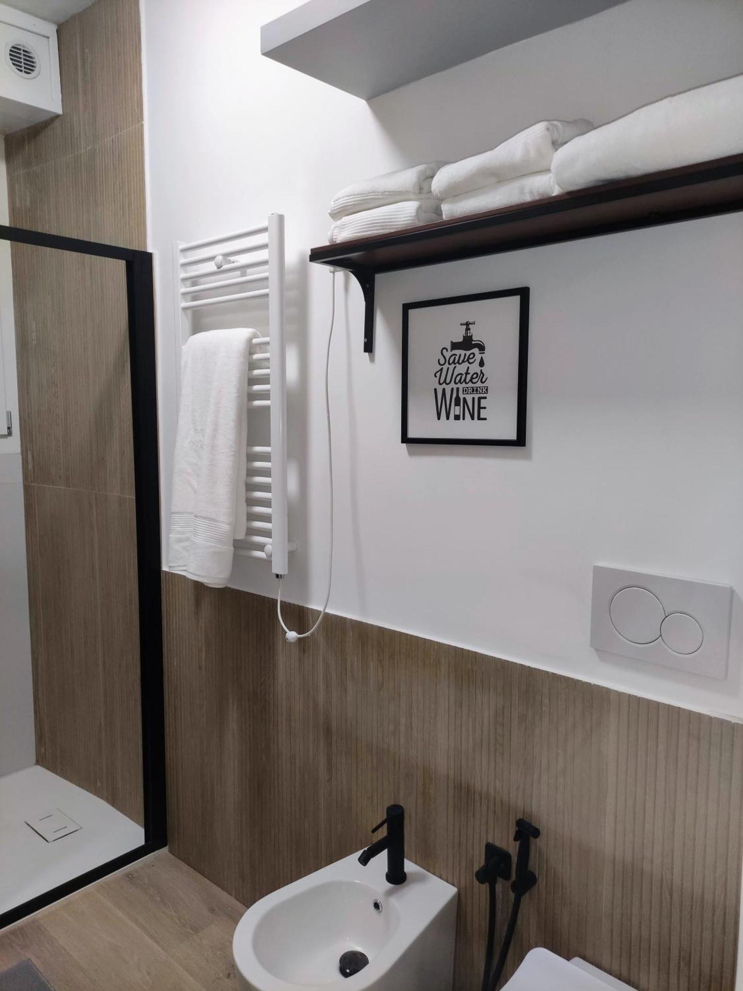 Metro Mirti Rome Suite Exterior photo